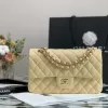 cc2108274 イエロー