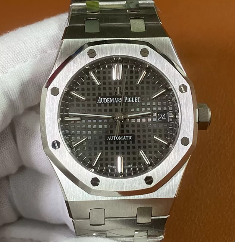 高級感のあるギフト オーデマ・ピゲコピーブランド ロイヤルオーク 37mm 15450ST.OO.1256ST.02 グレー[1349]