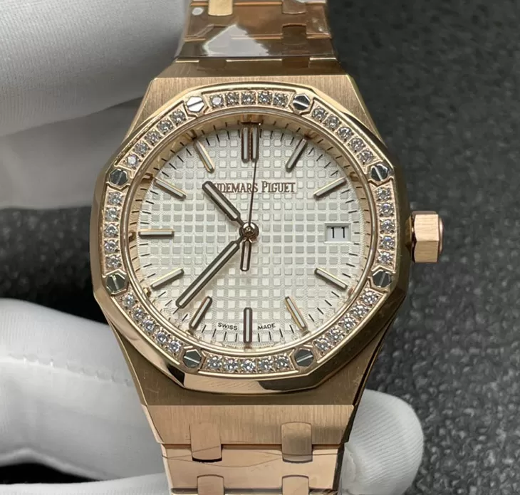 Audemars Piguetスーパーコピー時計ロイヤルオークシルバー 相当安値15551OR.ZZ.1356OR.04[1520]