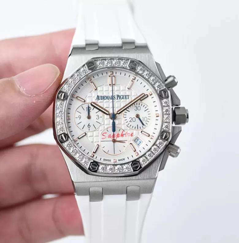高級オーデマピゲスーパーコピーブランドロイヤルオーク オフショア26144ST.ZZ.D010CA.01  ホワイト37MM[1398]