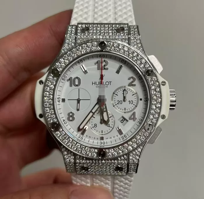 ウブロ ビッグバン 44 mmスーパーコピー時計自動巻き ホワイト 301.SE.230.RW174[3332]