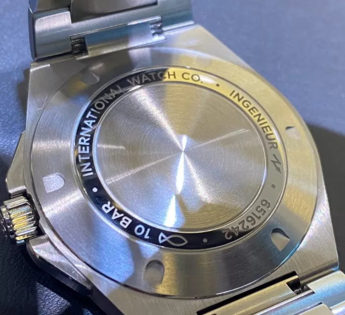 IWCIW328903[1]