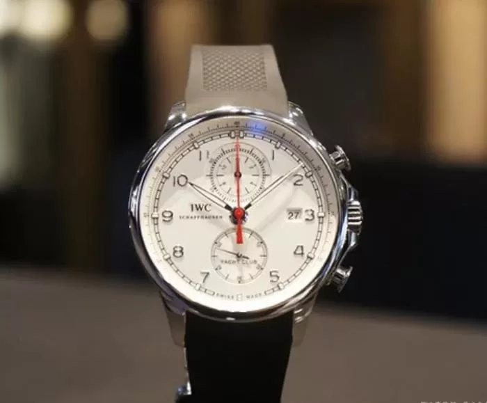 IWC時計ポルトギーゼスーパーコピー業界販売店 ヨットクラブ IW390211白文字盤[422]