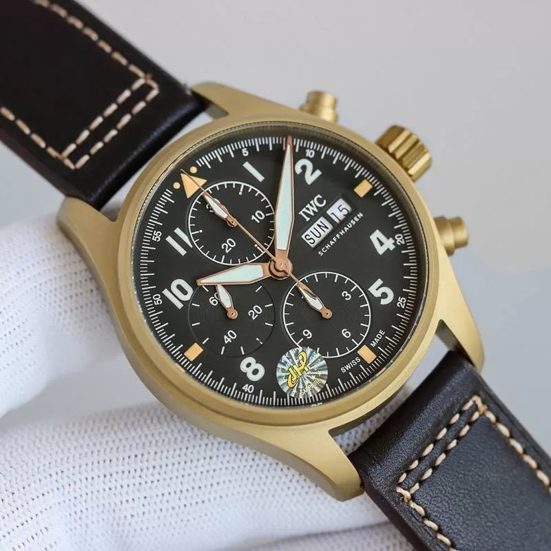 IWCiwb51617[3]