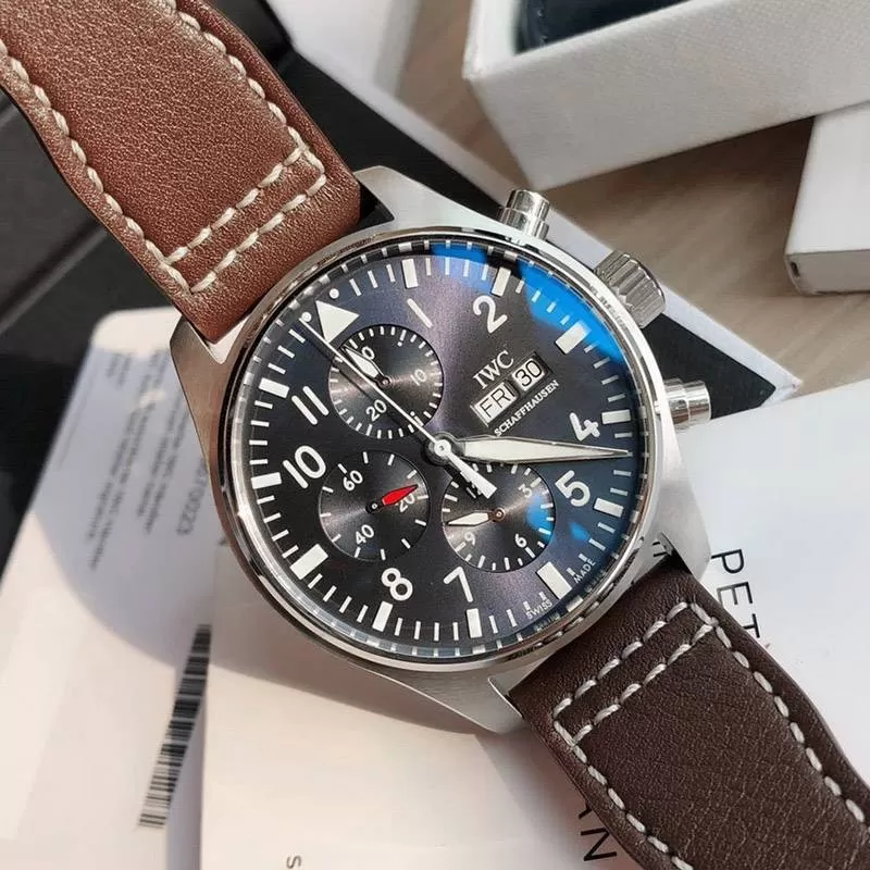 IWC コピーパイロット高品質時計クロノグラフ レーシング  iwg74018[8299]