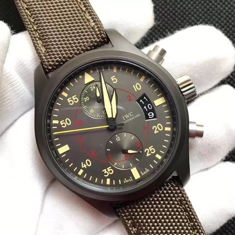 最高に成熟IWC パイロットスーパーコピー自動巻き時計クロノトップガン iwg81820[8285]
