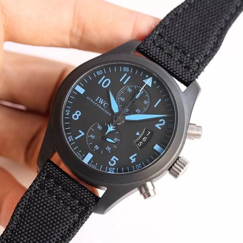 IWCiwr90549[2]
