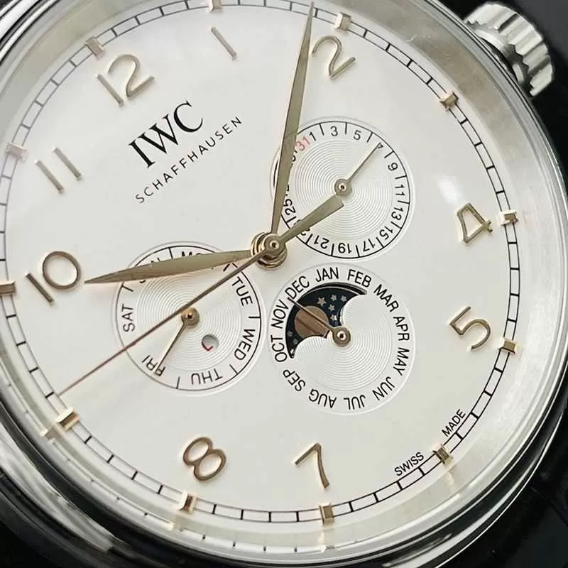 IWCiwx97899[3]
