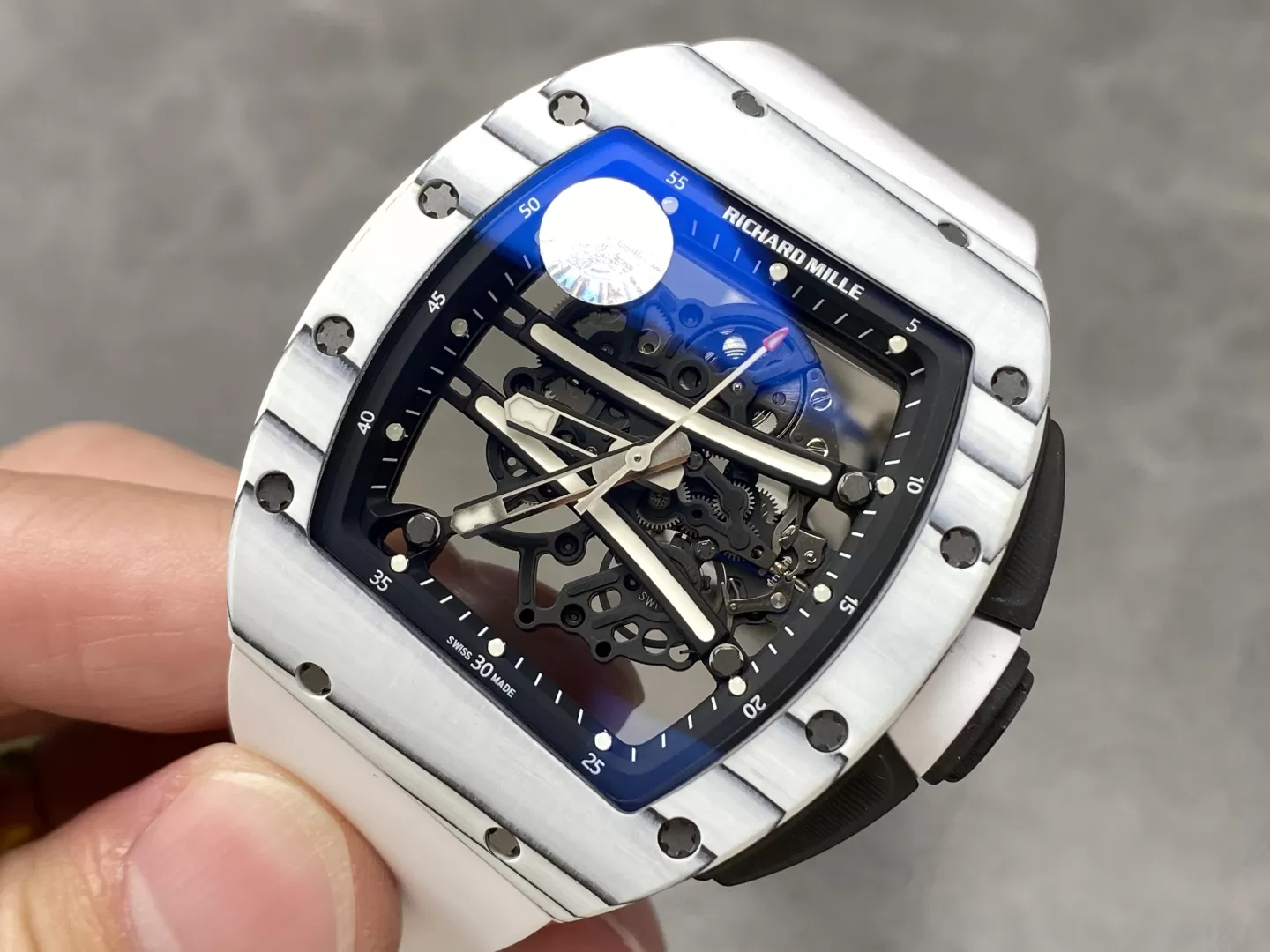 ZF新品 Richard Milleリチャードミル コピー時計RM061-01 ホワイトカーボンNTPTスケルトン加工が施された手巻きムーブメント[3576]