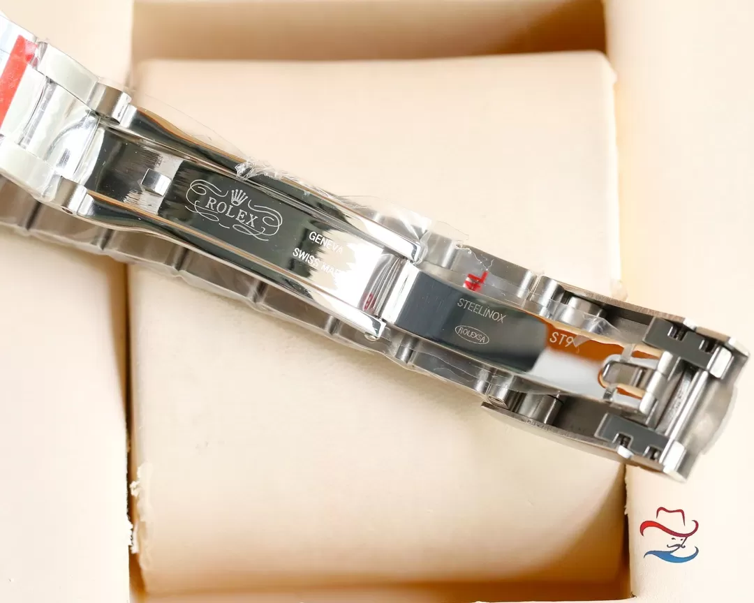 ロレックス126000[6]